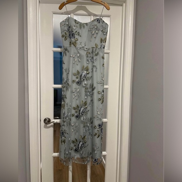 Brand new gown. Never used. Size 10. Jenny Yoo collection. Serenity Blue - Picture 4 of 4